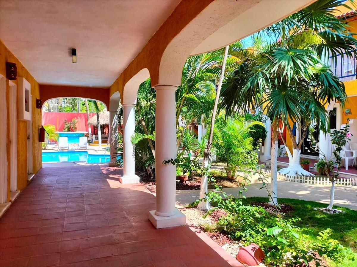 Hotel Acuario Playa Del Carmen Exteriör bild