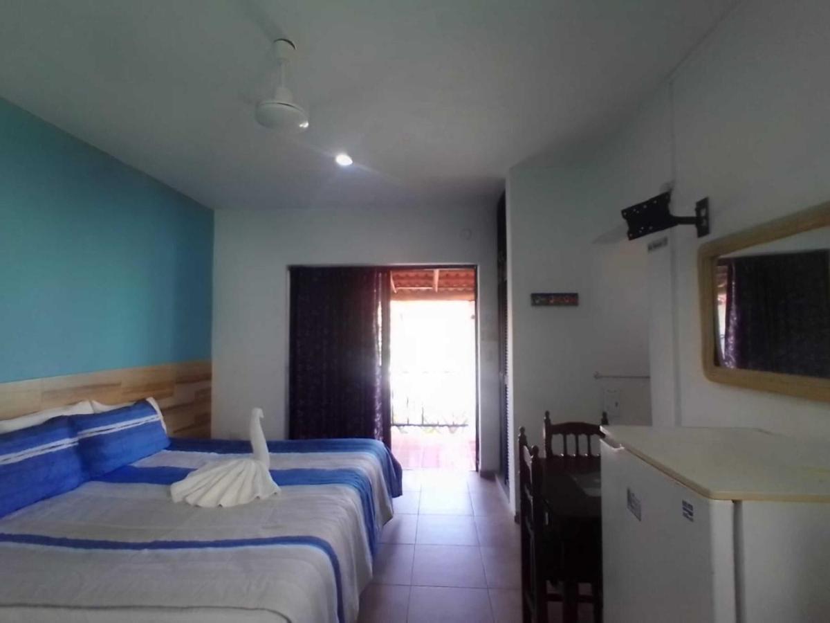 Hotel Acuario Playa Del Carmen Exteriör bild